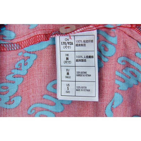 Disney Parks Walt Disney World Casual Red Short Sleeve Button Shirt Size Small - Picture 6 of 7